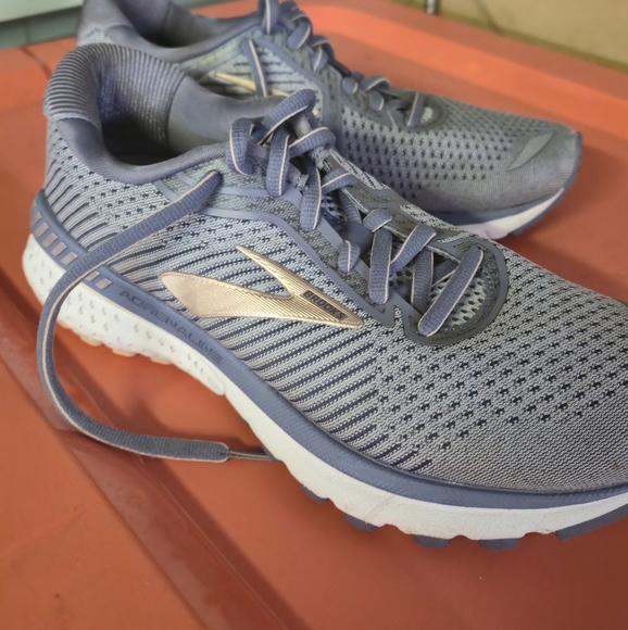 Brooks Adrenaline Gts 20 Athletic Sneakers  Gray & Purplish/Blue Women's 7 - Picture 2 of 16